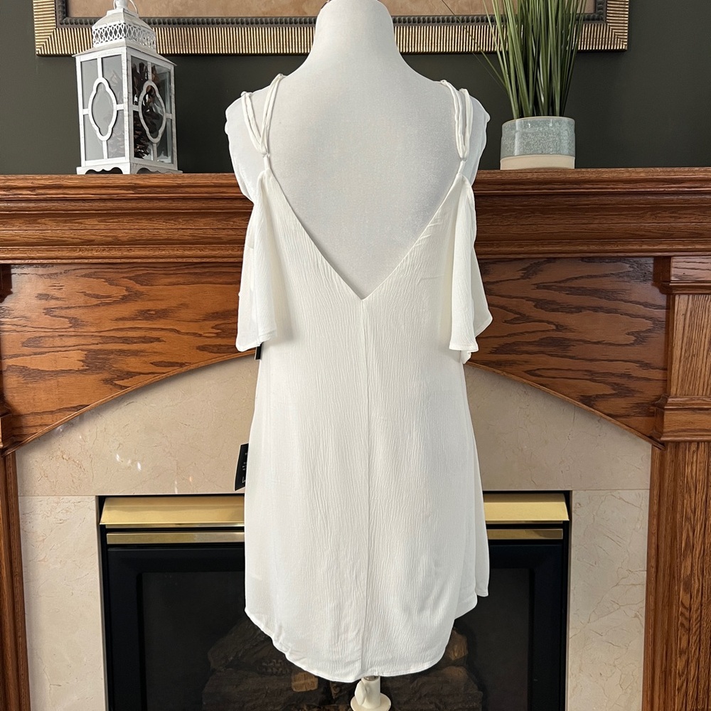 Lulus Afterglow White Strappy Cold Shoulder Shift Dress Size: Small NEW - Picture 10 of 16